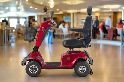 MS213B scooter with front and rear suspension and 13-inch tires